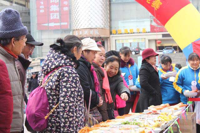 昆明2017小微企業(yè)(昆明搬家公司、昆明家政)創(chuàng)業(yè)創(chuàng)新技能大賽今日收官01.jpg